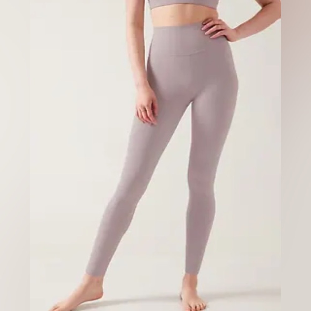 Athleta Transcend Tight High Rise Lilac Grey Leggings 883609 EUC Size XS